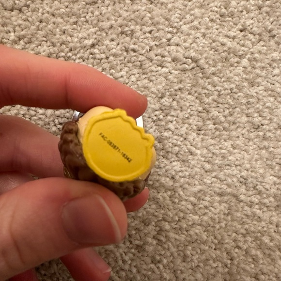 Funko Pop Keychain - Belle in Yellow Dress - Picture 6 of 6